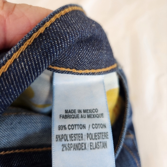 Lucky Brand Sofia Straight Blue Jeans Size 4/27. Medium Blue Lightly Distressed - Picture 14 of 14